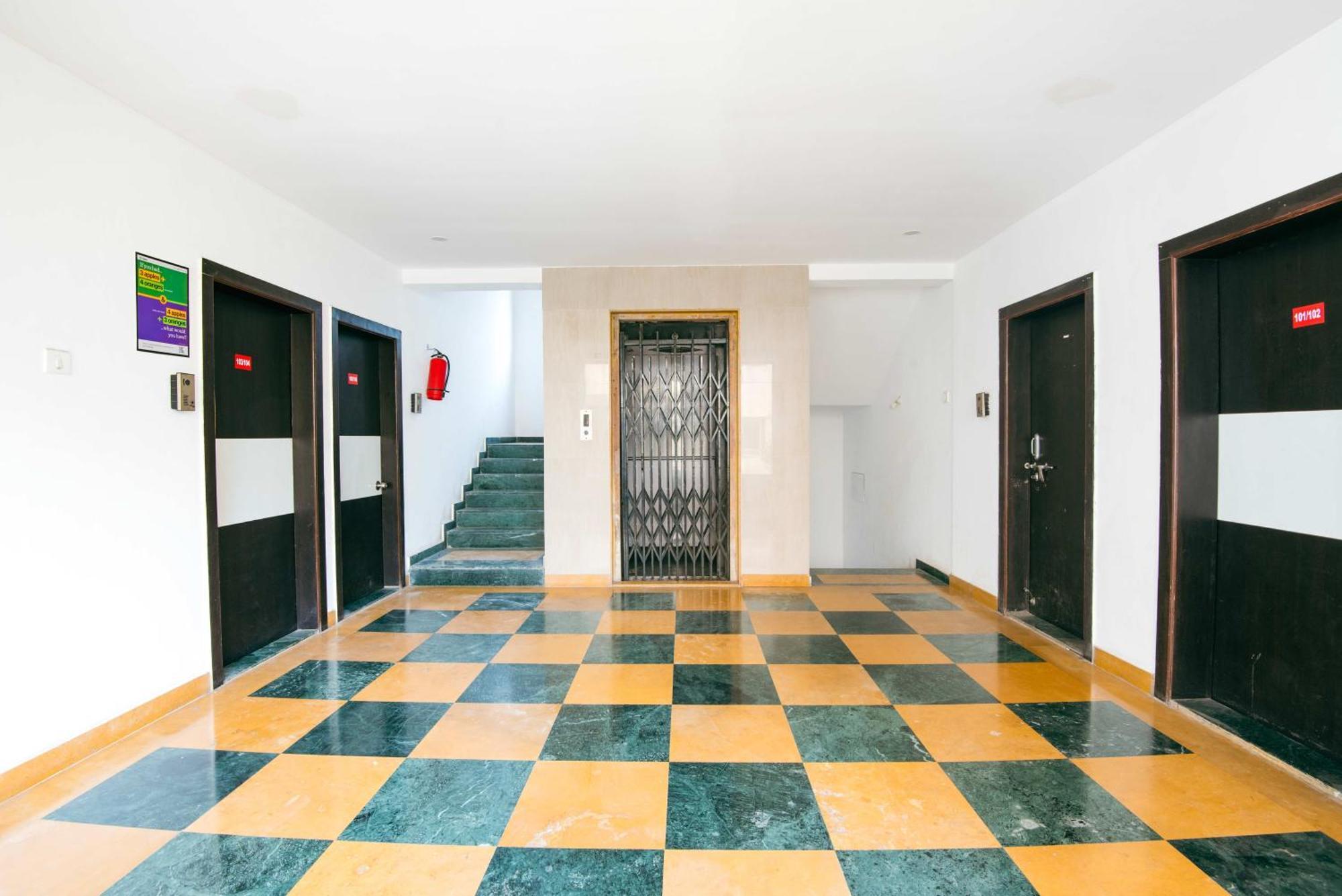 Treebo Empire Executive Premium Hotell Hinjawadi Eksteriør bilde