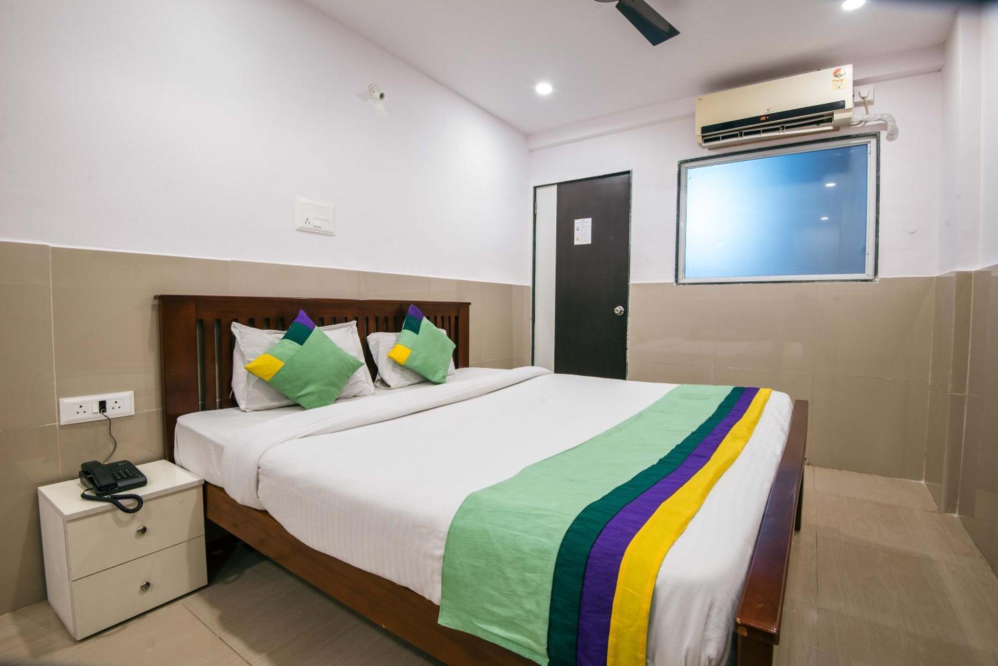 Treebo Empire Executive Premium Hotell Hinjawadi Eksteriør bilde