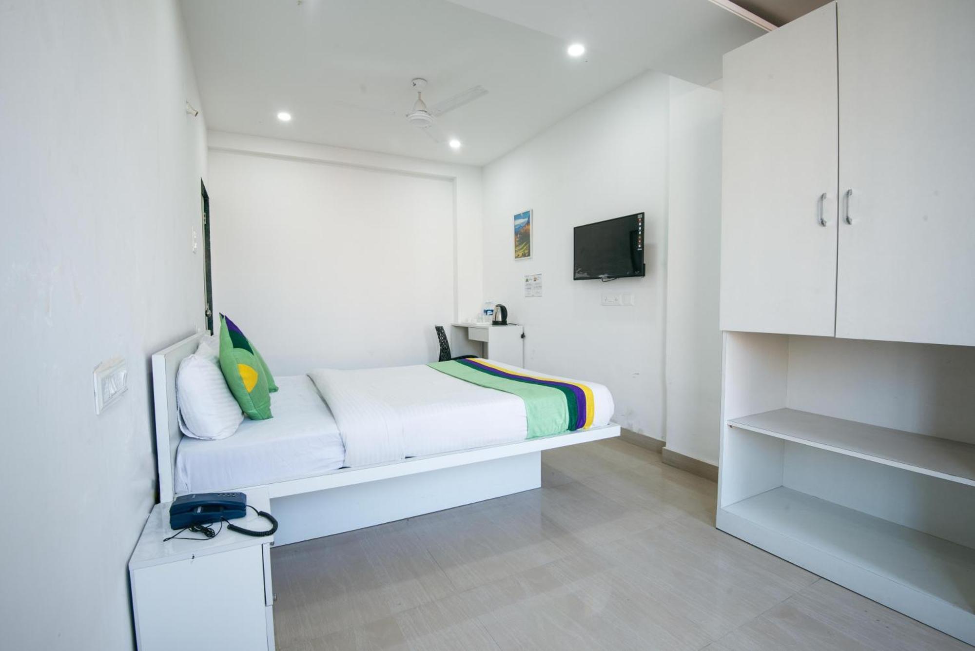 Treebo Empire Executive Premium Hotell Hinjawadi Eksteriør bilde