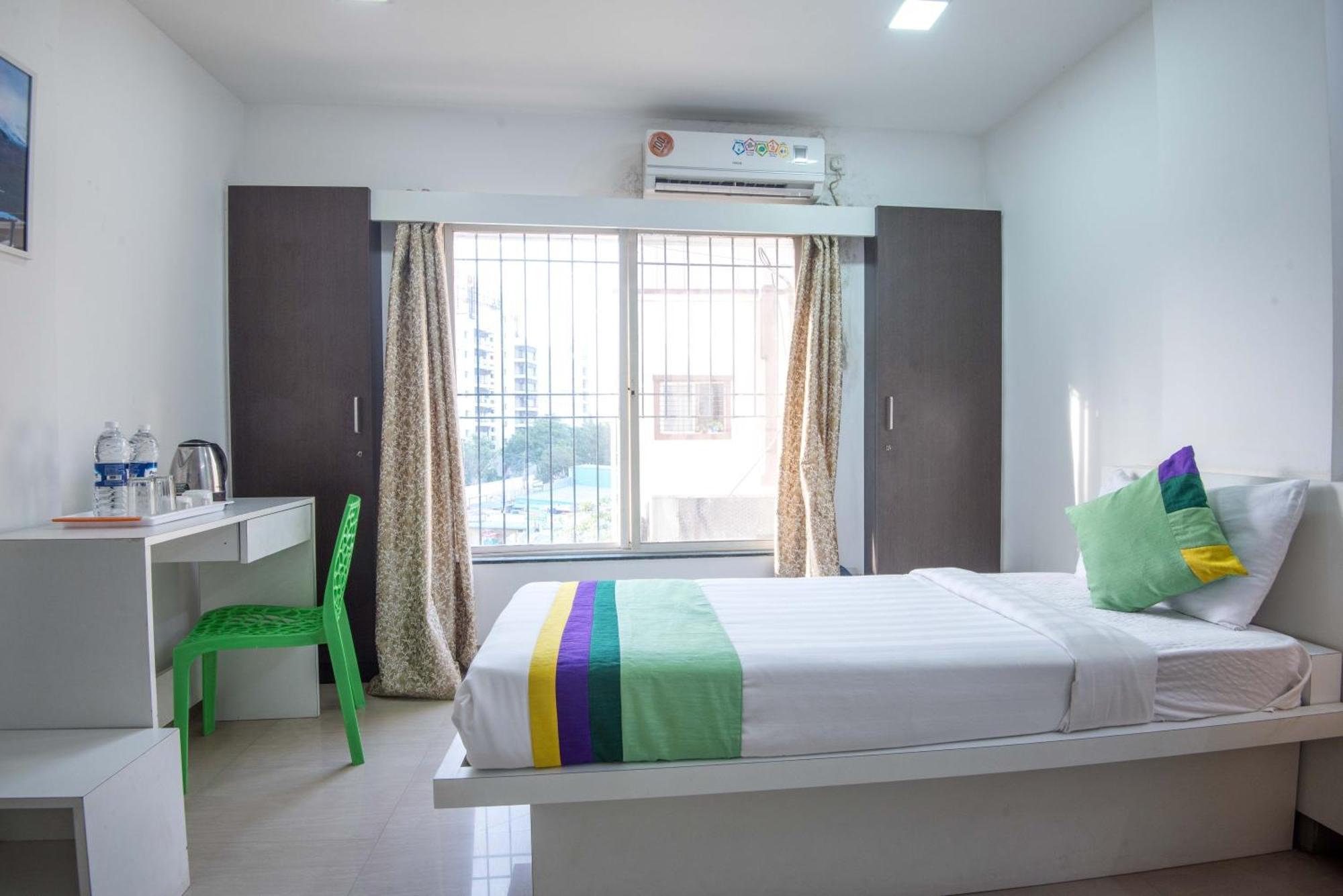 Treebo Empire Executive Premium Hotell Hinjawadi Eksteriør bilde