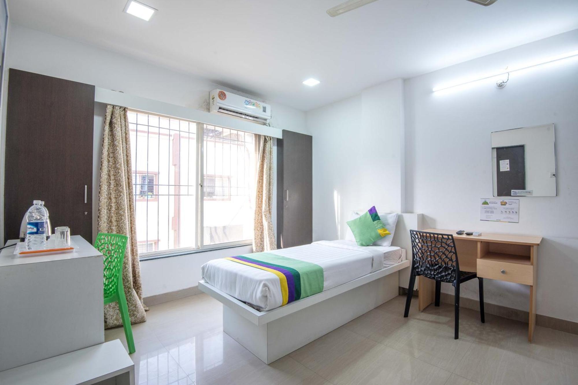 Treebo Empire Executive Premium Hotell Hinjawadi Eksteriør bilde